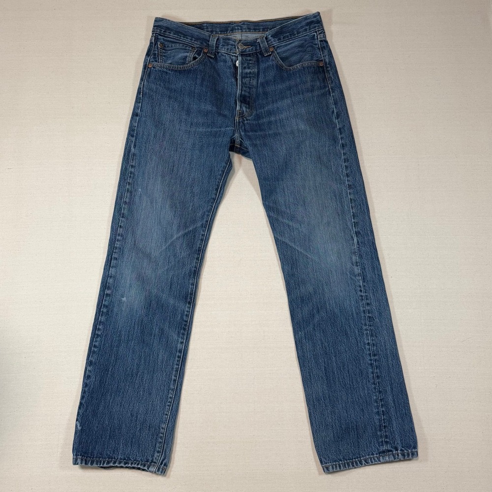 Vintage Levis 501xx Jeans Mens 31x30.5 Medium Wash Blue Denim Button Fly